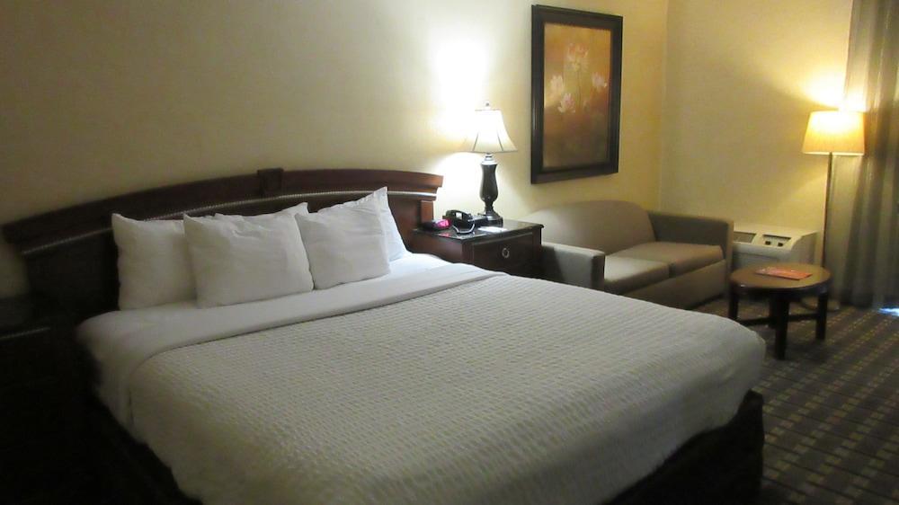 מודסטו Clarion Inn Conference Center מראה חיצוני תמונה