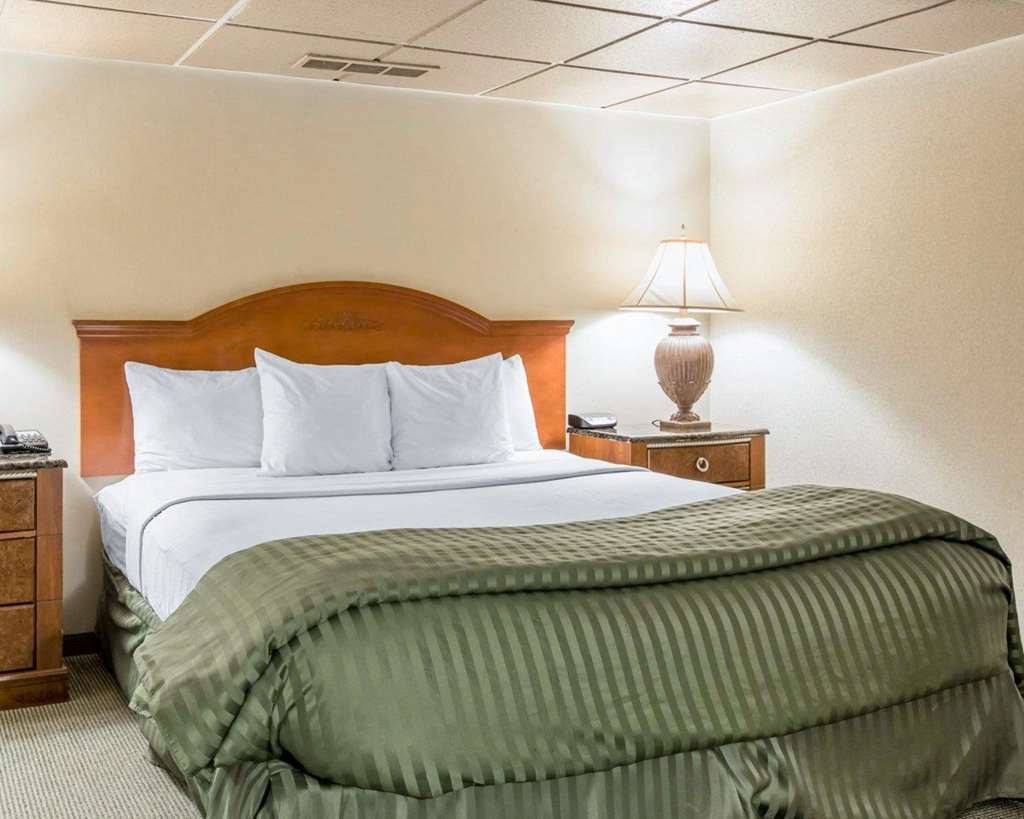 מודסטו Clarion Inn Conference Center מראה חיצוני תמונה