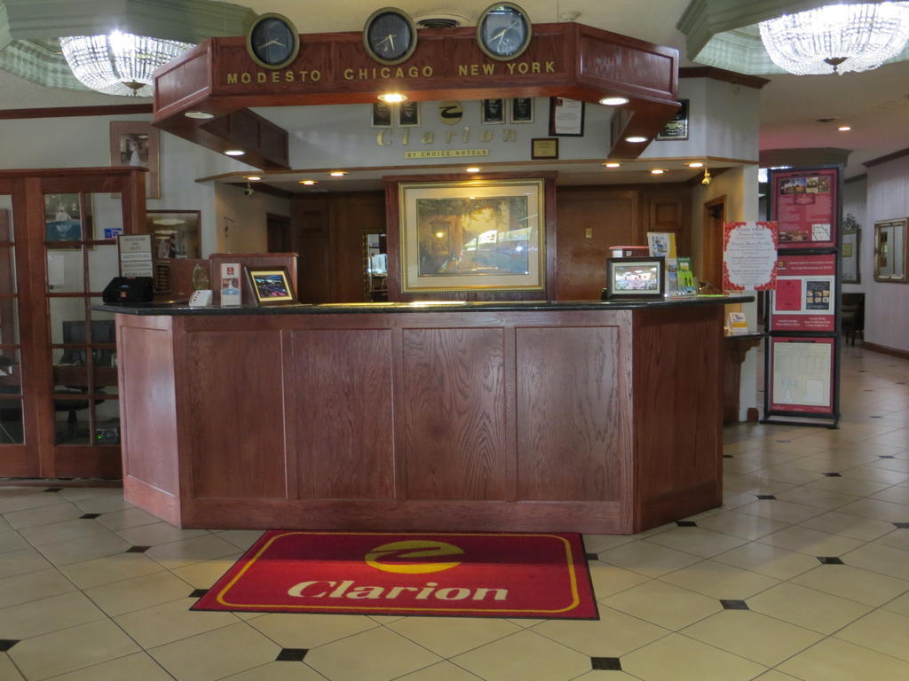 מודסטו Clarion Inn Conference Center מראה חיצוני תמונה