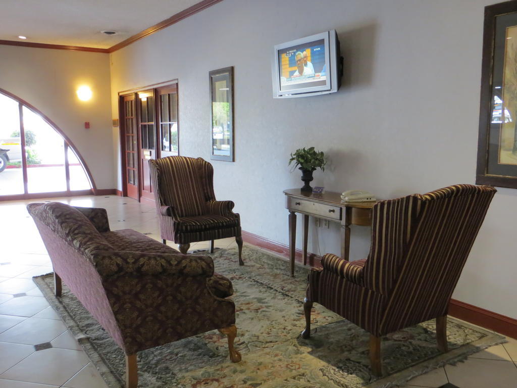מודסטו Clarion Inn Conference Center מראה חיצוני תמונה