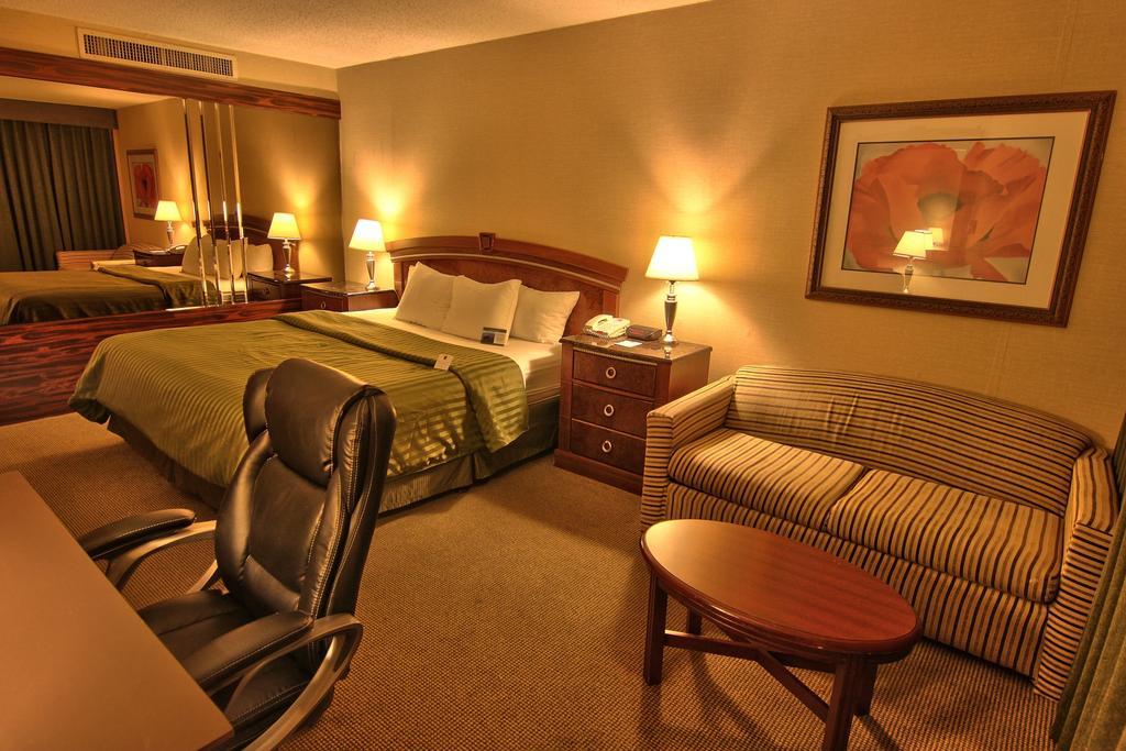 מודסטו Clarion Inn Conference Center מראה חיצוני תמונה