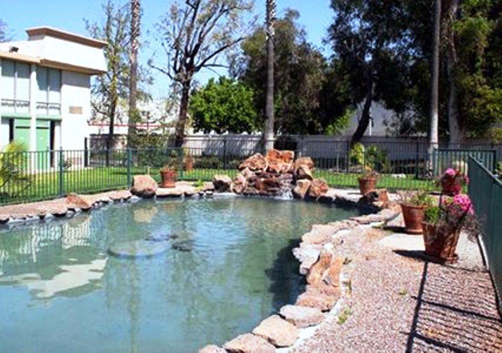 מודסטו Clarion Inn Conference Center מראה חיצוני תמונה