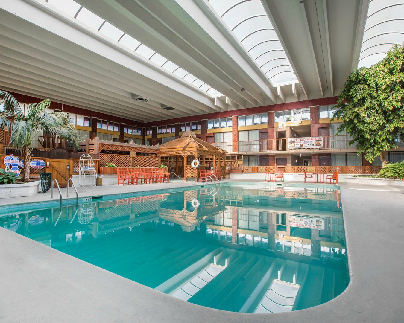 מודסטו Clarion Inn Conference Center מראה חיצוני תמונה