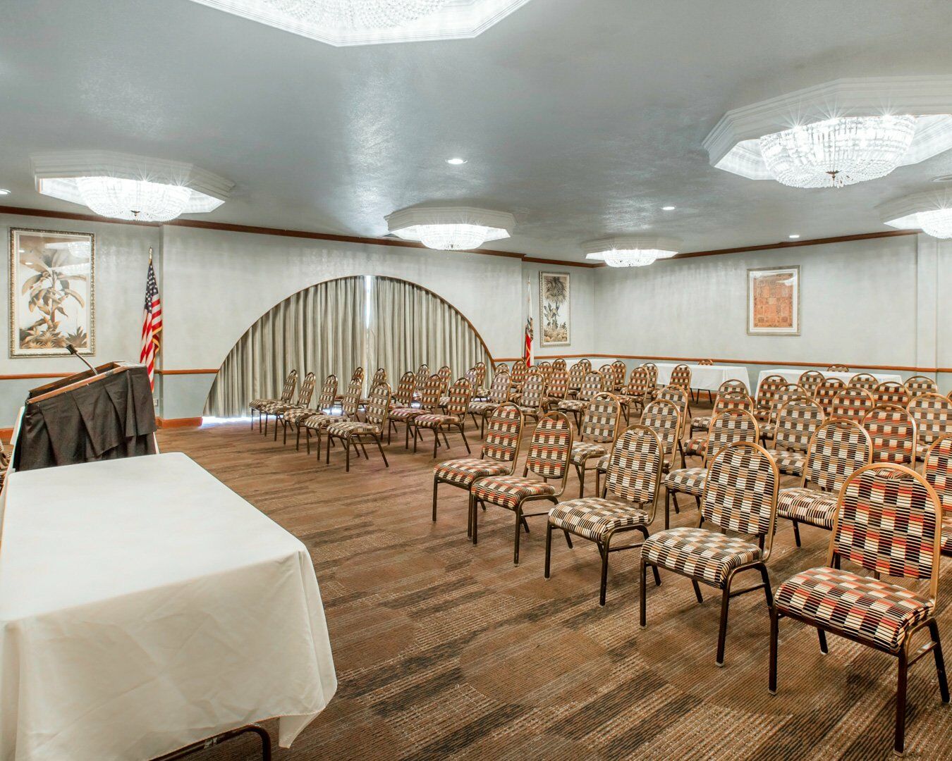 מודסטו Clarion Inn Conference Center מראה חיצוני תמונה